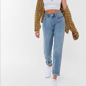 Urban Outfitters BDG Mom Jeans 29